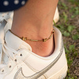 Гривна за глезен с пеперудки, стилна и елегантна, допълваща ежедневни и летни тоалети.