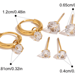 Сет обеци с 18К златно покритие и кристали, включва 6 различни модела с размери.