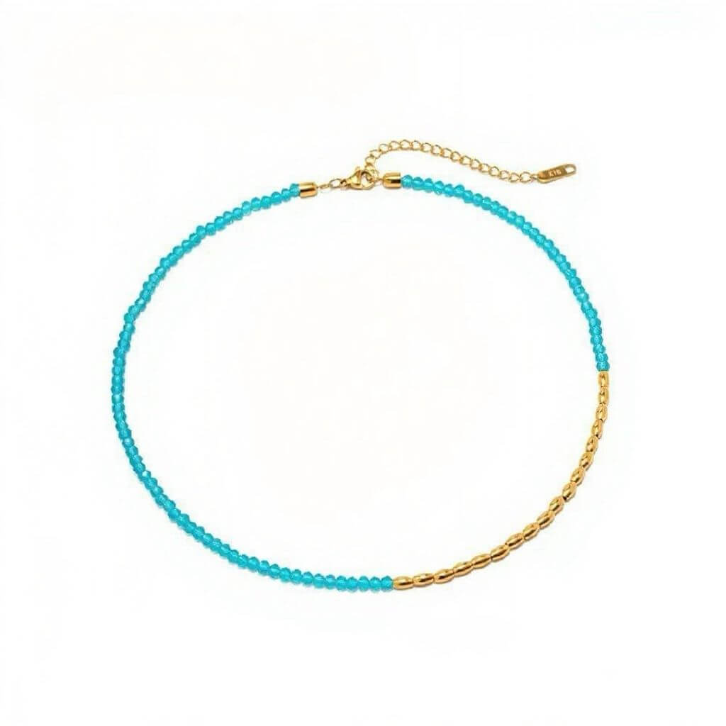 Колие Wave в син тюркоаз с 18К позлата, изработено от медицинска стомана, подходящо за богато облекло.