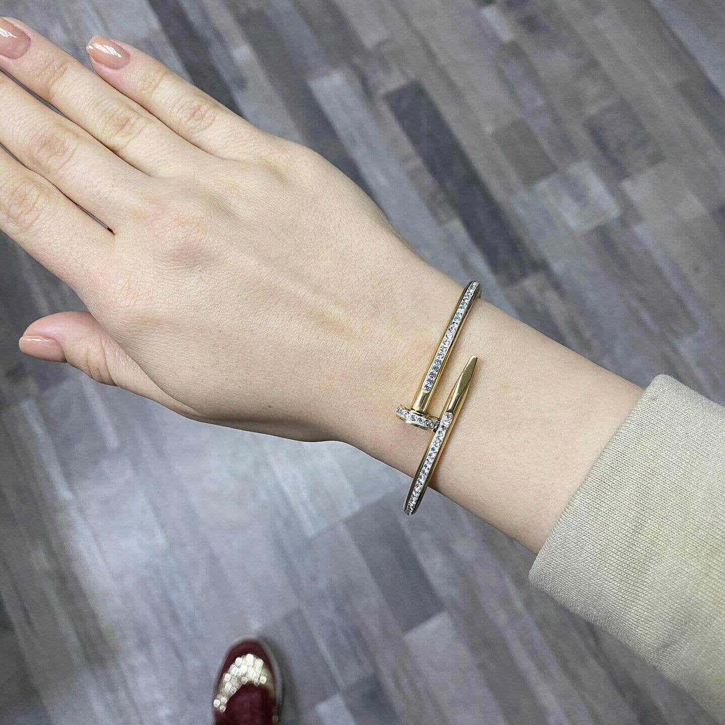 Χρυσό βραχιόλι "Καρφί" με ζιργκόν