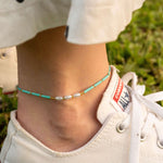 Ръчно изработена бохо гривна за глезен с нежни мъниста и перли, акцент на комфорт и стил.