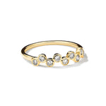 Елегантен пръстен с 18К златно покритие и циркон 5А камъни, идеален за всеки повод.