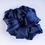 Μεγάλο σατέν scrunchie – Σκούρο μπλε