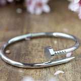 Βραχιόλι από χειρουργικό ατσάλι "Καρφί" - χρυσό