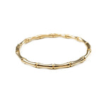 Стилна гривна Elency с 18к златно покритие, изработена от медицинска стомана, идеален аксесоар за жени.