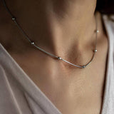 Ασημένιο γυναικείο κολιέ με μπίλιες