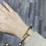 Ασημί Βραχιόλι "Καρφί" με Κρύσταλλα